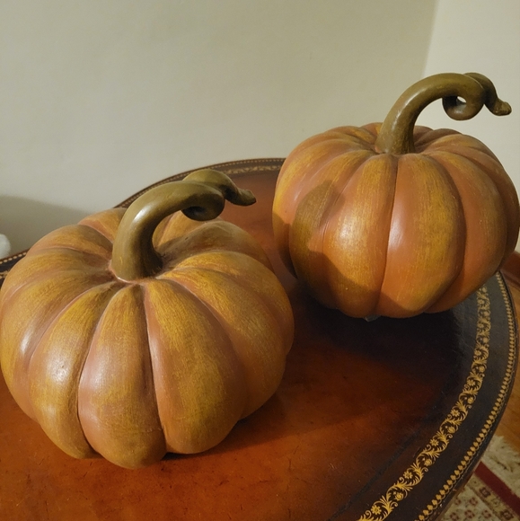 2 Ceramic Pumpkins - Picture 1 of 5